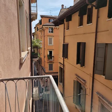 شقة Casa Sant'eufemia فيرونا